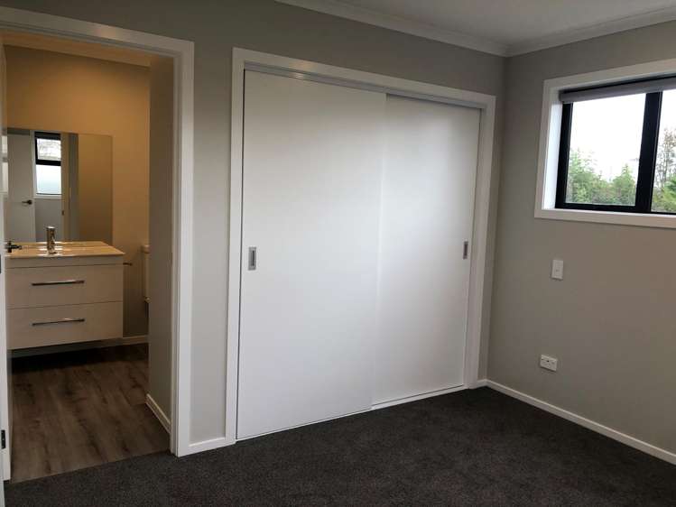 2/8 McPherson Place Fairfield_4