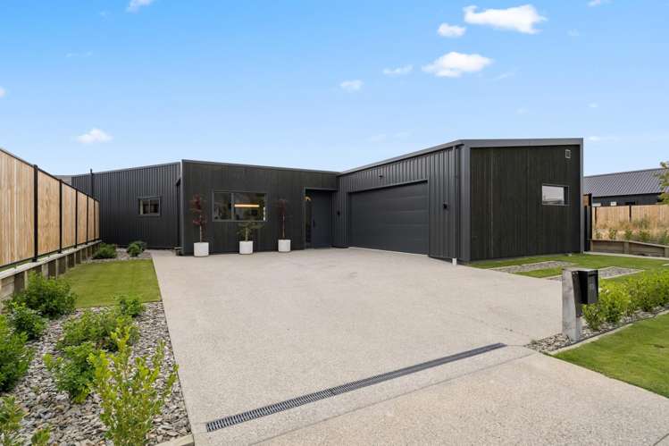 93 Magnum Drive Cromwell_28