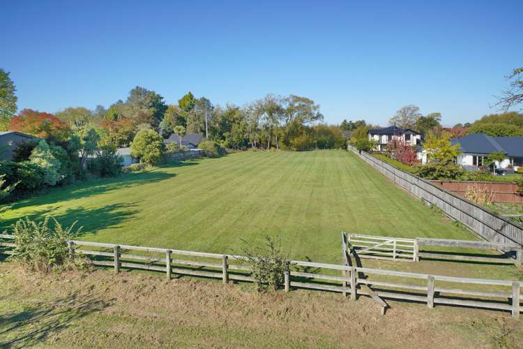 461 Johns Road Harewood_17