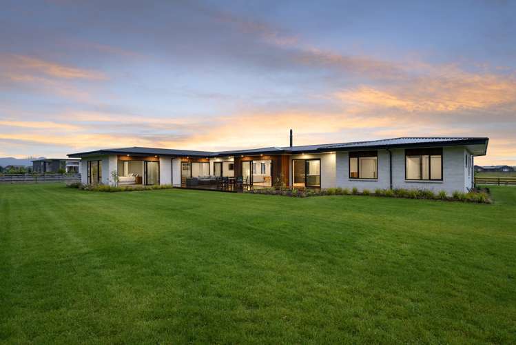 76 Verdeco Boulevard Lincoln_21