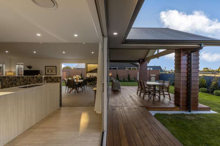 25 Phoenix Palms Grove Levin_27