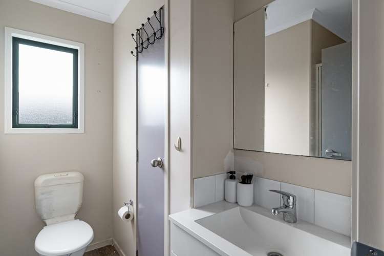 59a Saxbys Road Deanwell_9