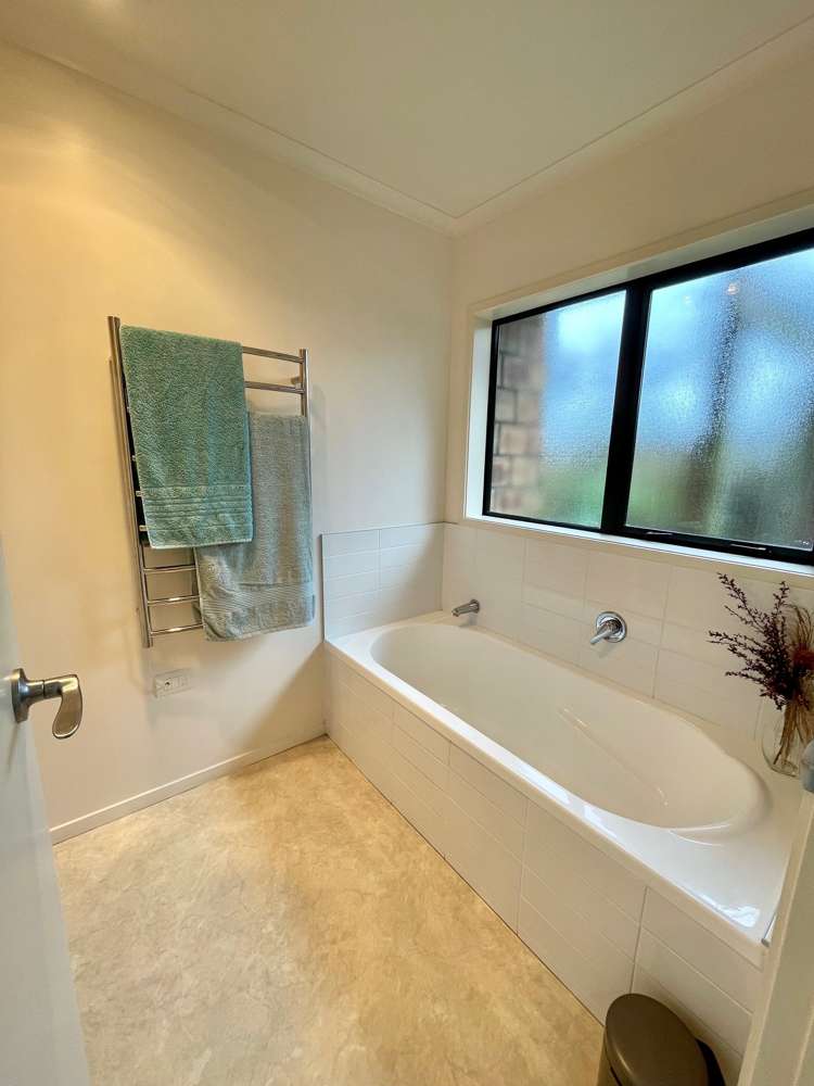 43a Youngs Grove Pukekohe_21