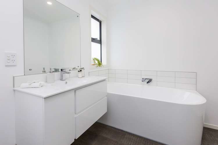 8 Passchendaele Grove Trentham_17