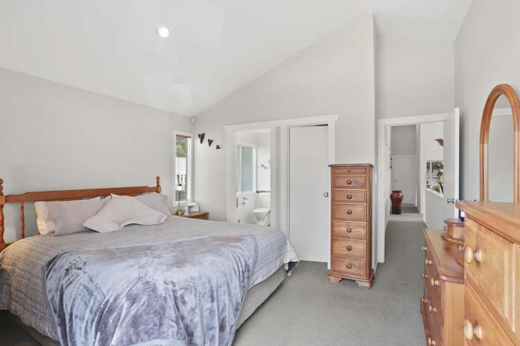 22 Cinnabar Place Westgate_15