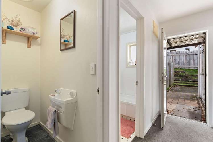 18 Greenstone Place Fernhill/Sunshine Bay_13