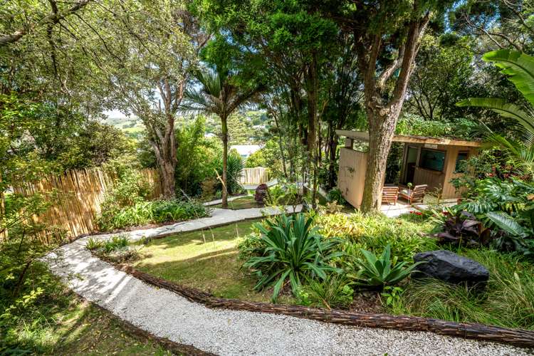 13 Marine View Road Onetangi_18