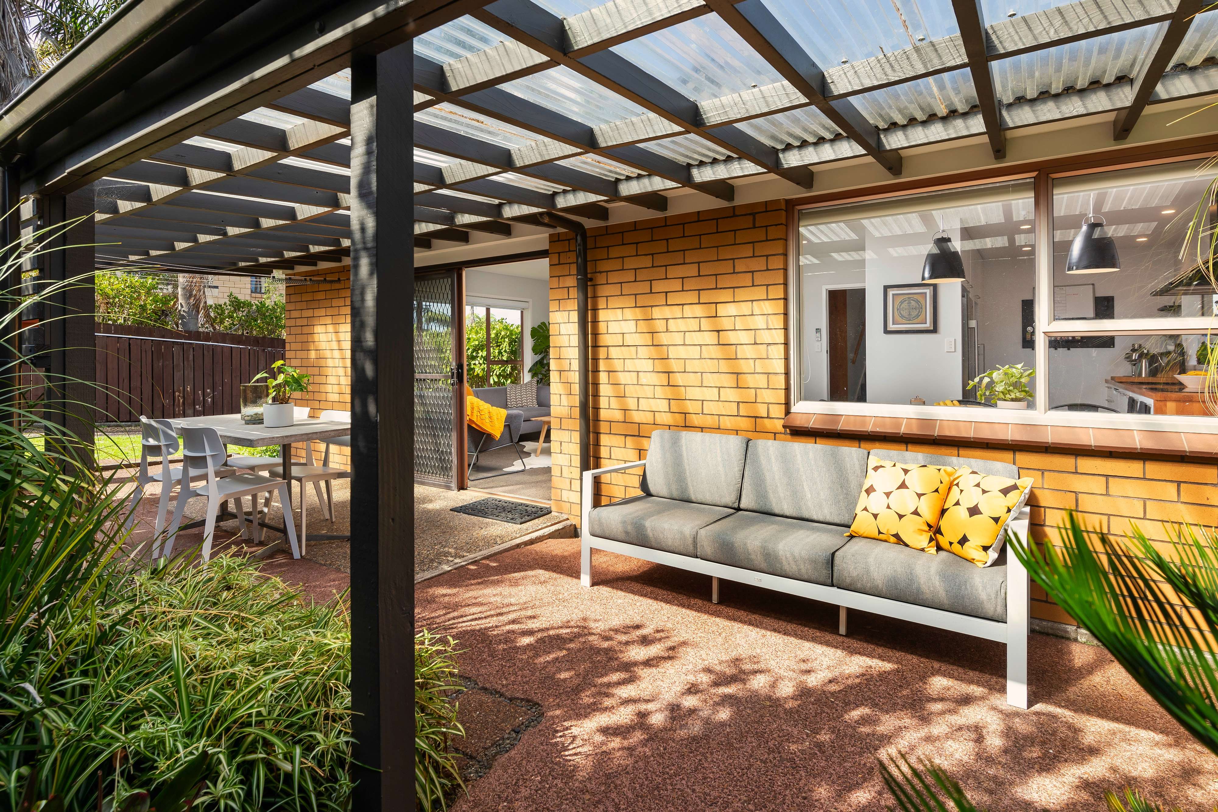 2/83 Owairaka Avenue Mount Albert Auckland City Houses for Sale