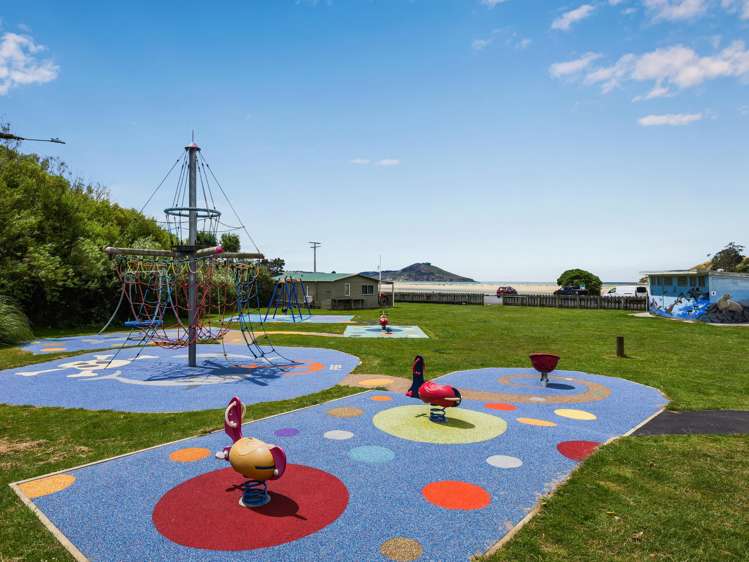 8 Dunnet Street Karitane_17