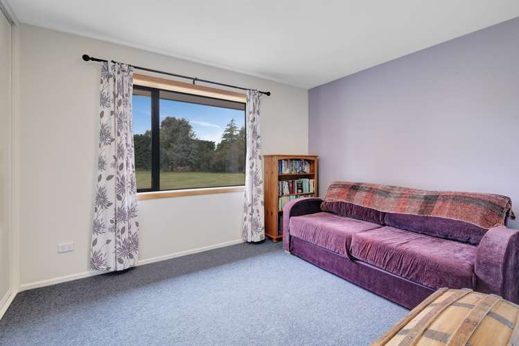 2259 South Eyre Road West Eyreton_17