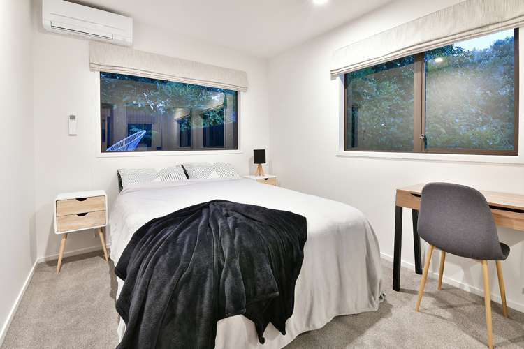 2/5 Dalmeny Close Murrays Bay_17