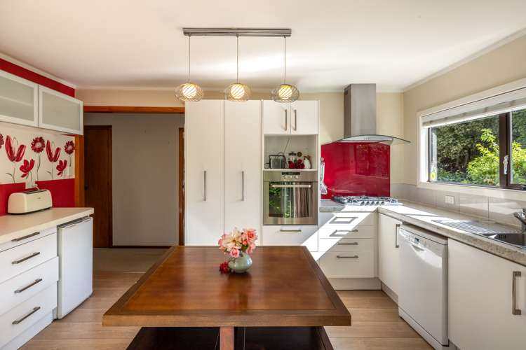 43 Tahatai Road Oneroa_10