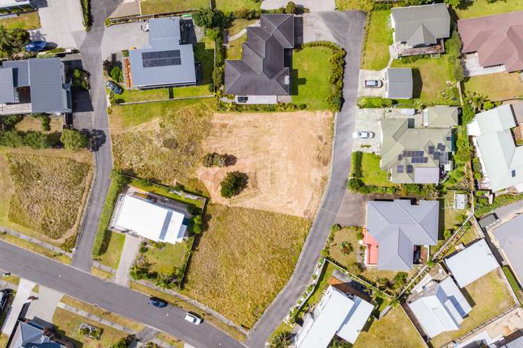 20 Kihi Place Ruakaka_13