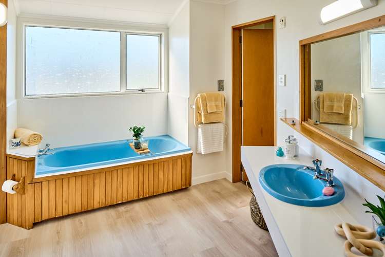 10 Kotipu Place Pukerua Bay_11