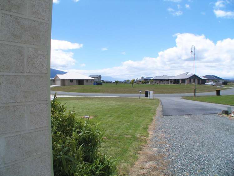 22 Cunaris Way Te Anau_15