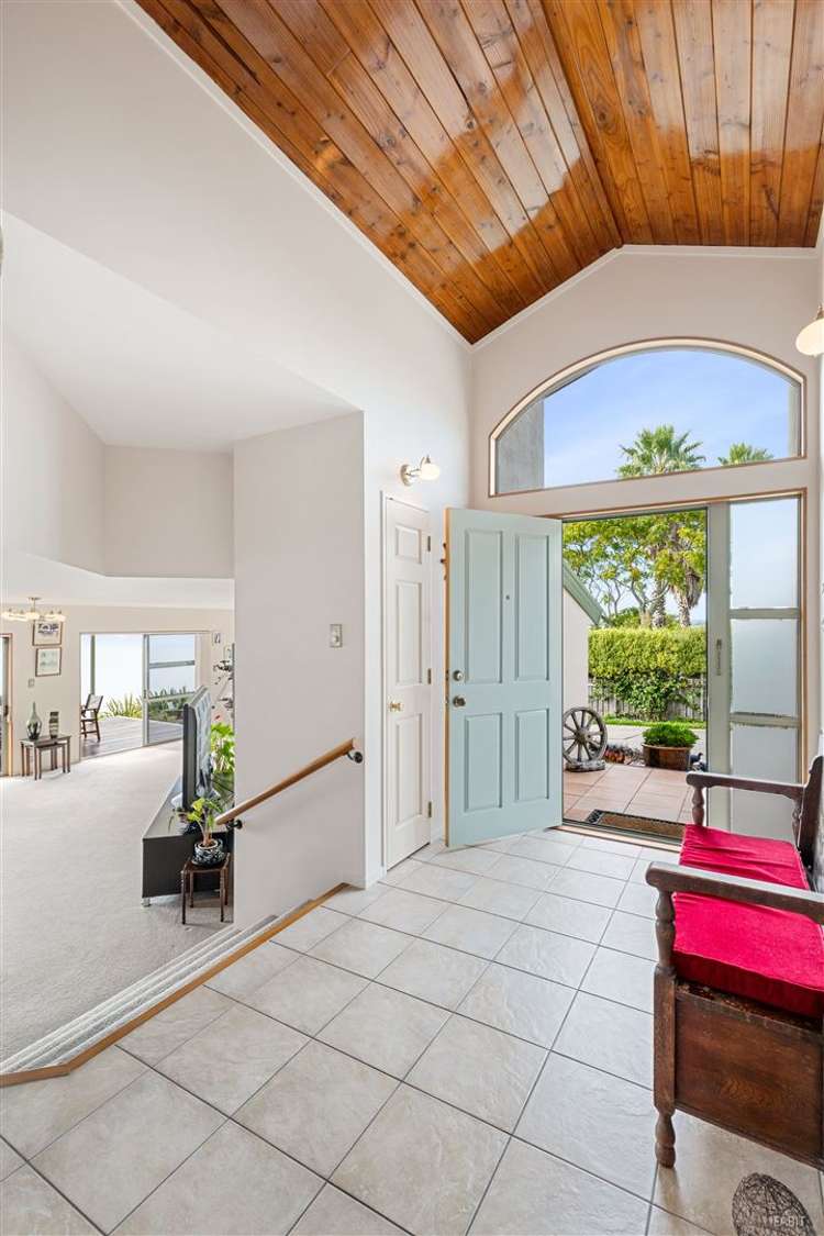 2/62 Spinnaker Drive Te Atatu Peninsula_4