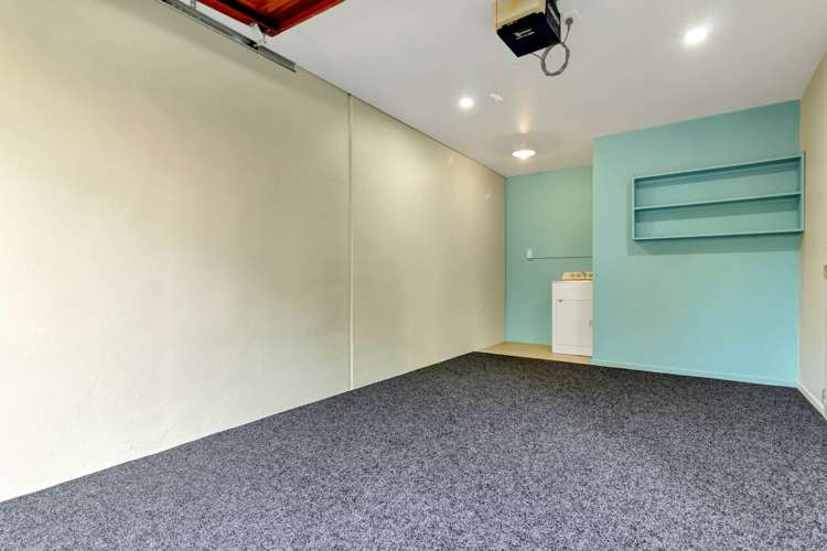 1/4 Ambrico Place New Lynn_17