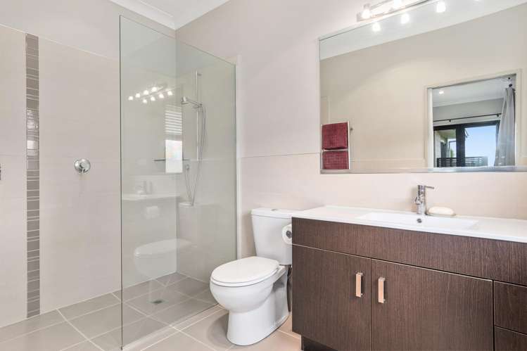 2 Crater Close Pyes Pa_12