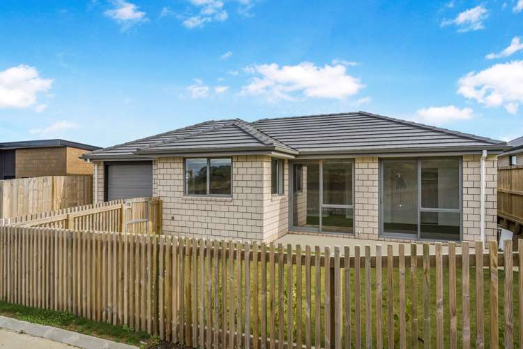 75 Waruhia Crescent Rototuna North_2