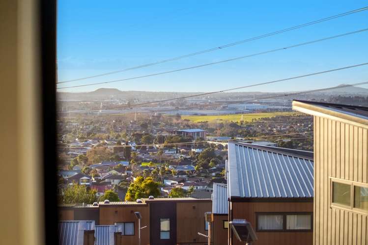17 Timo Way Flat Bush_4