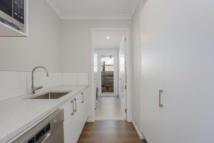 123 Colonial Drive_5