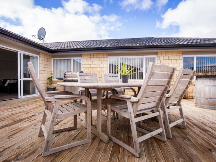 13 Montague Grove Stratford_5