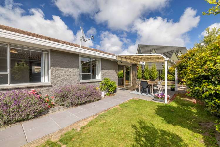 2/95 Cottonwood Street Parklands_13