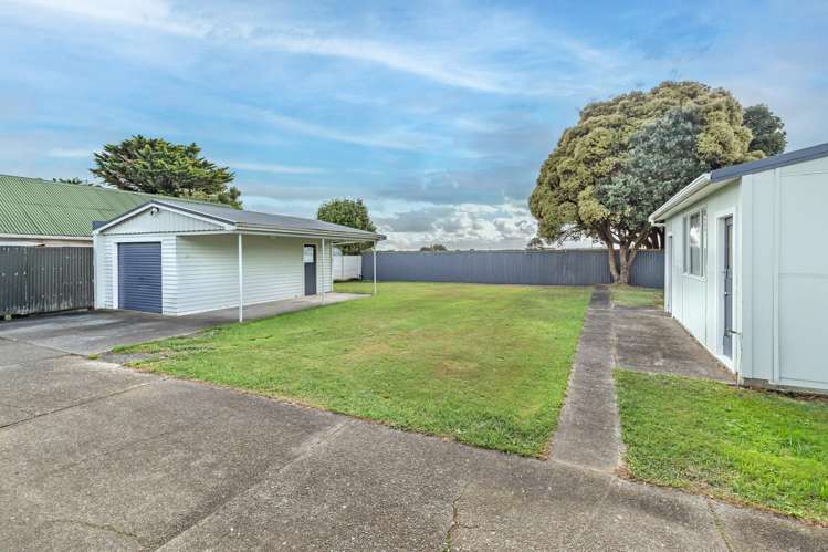 24 Carlisle Street Levin_13