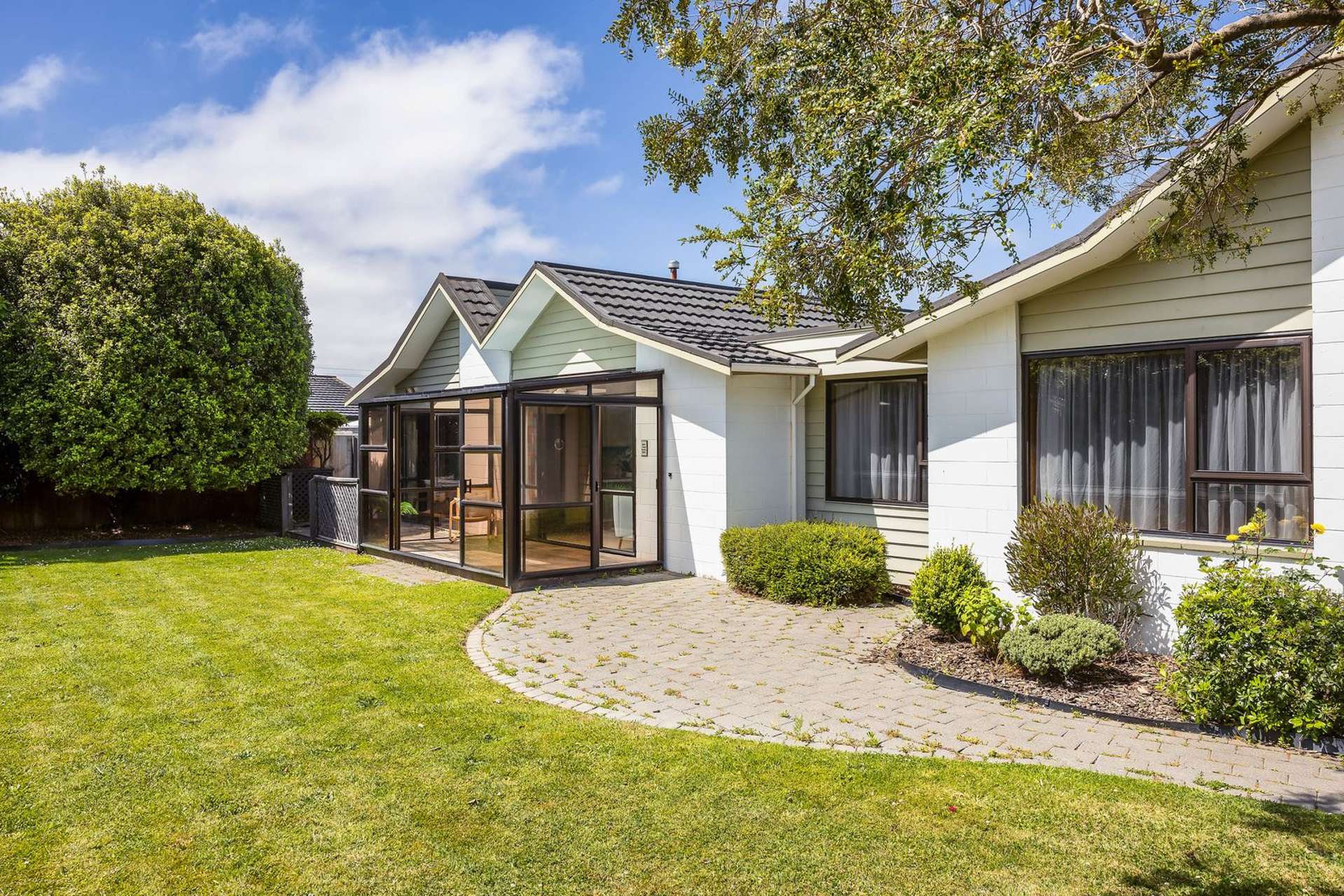 11a Woodstock Place Russley_0