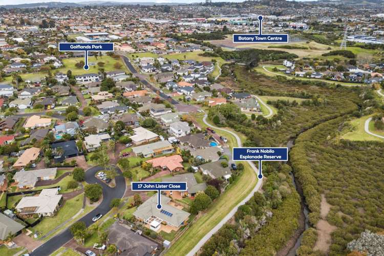 17 John Lister Close Golflands_25