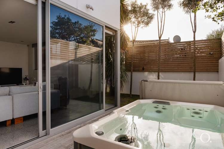 97b Oceanview Road Mount Maunganui_32