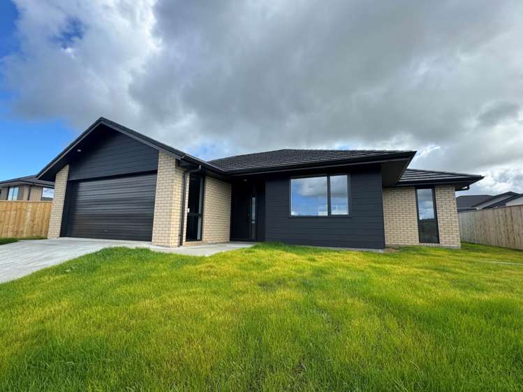 14 Bathurst Crescent_0