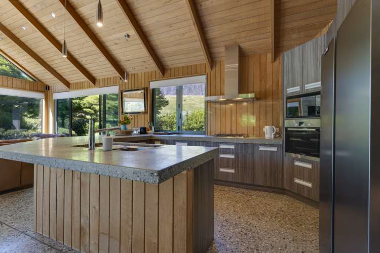 15 Skye Lane Jacks Point_5