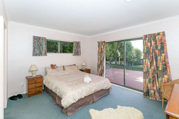 2 Highgrove Drive Grandview Heights_14