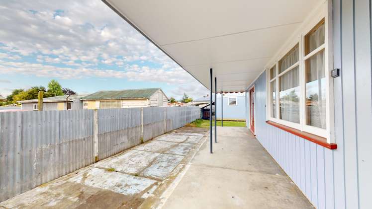 11 Reddecliffe Crescent Hampstead_16