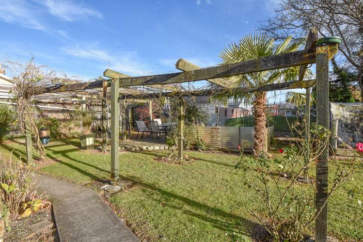 243 High Street North Carterton_22