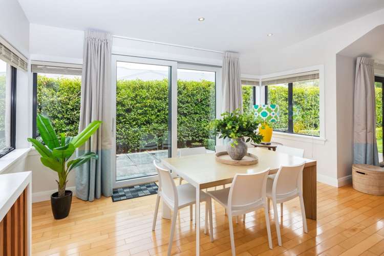 11 Lloyd Street Strowan_11