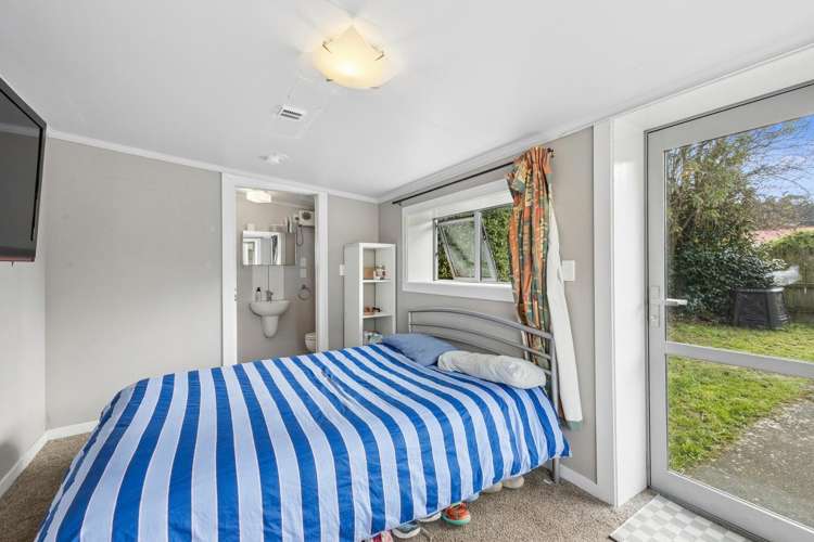 117 North Road North East Valley_13