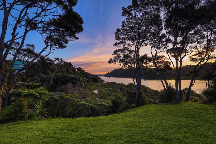 16 Kingfisher Grove Greenhithe_32