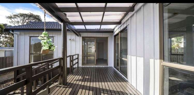 14 Landette Road_5