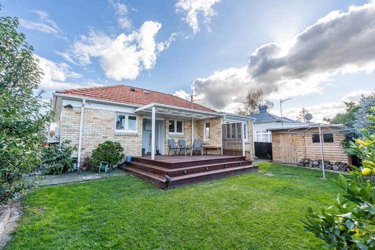 210 Nixon Street Hamilton East_12