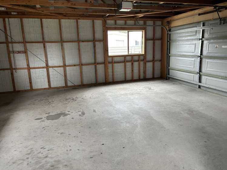 24 Albert Drive Clyde_13