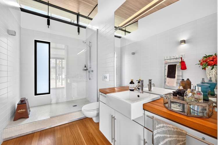 47 Hardens Lane Paremoremo_19