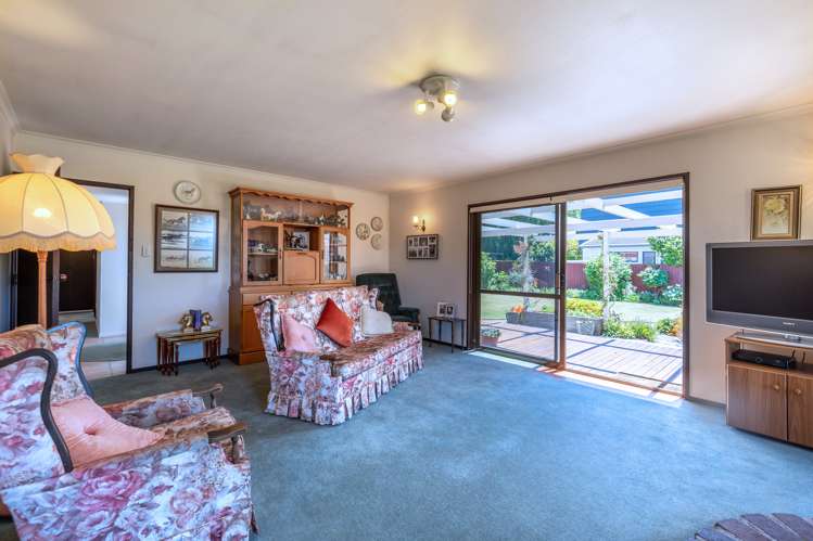 32 Millstream Drive Lincoln_13