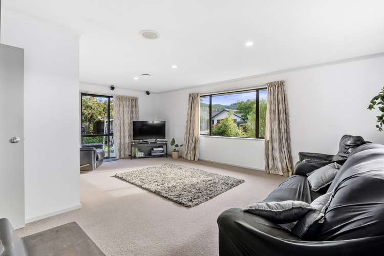 5 Angus Place Wakefield_5