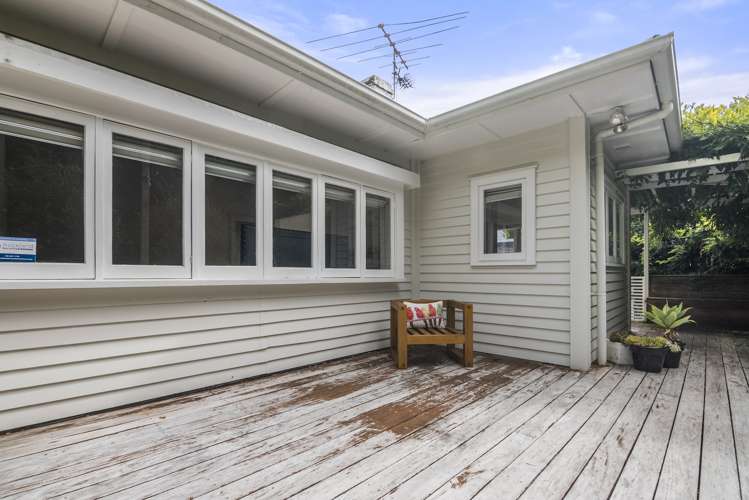 233 Saint Andrews Road Epsom_10