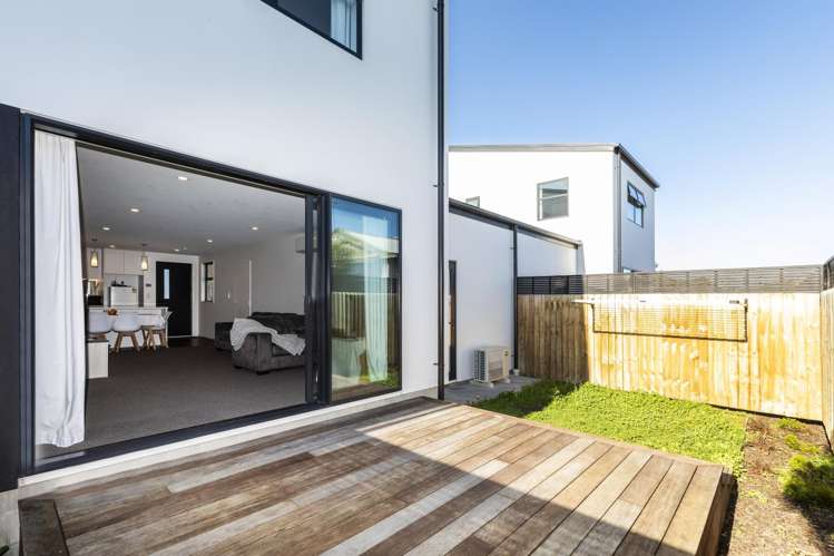 4/38 Wildberry Street Woolston_9