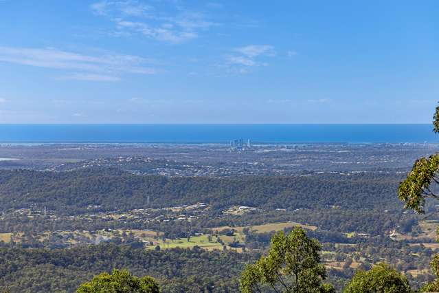 Work on the Gold Coast - Relax on Tamborine Mountain!