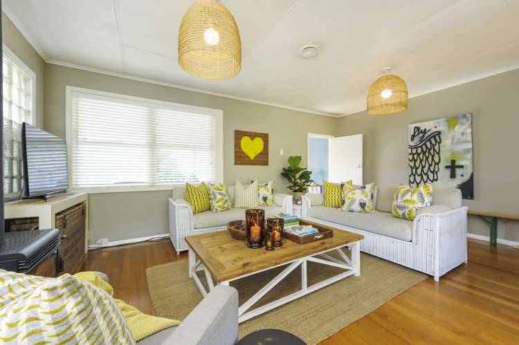 4/12 Kings Road Panmure_13