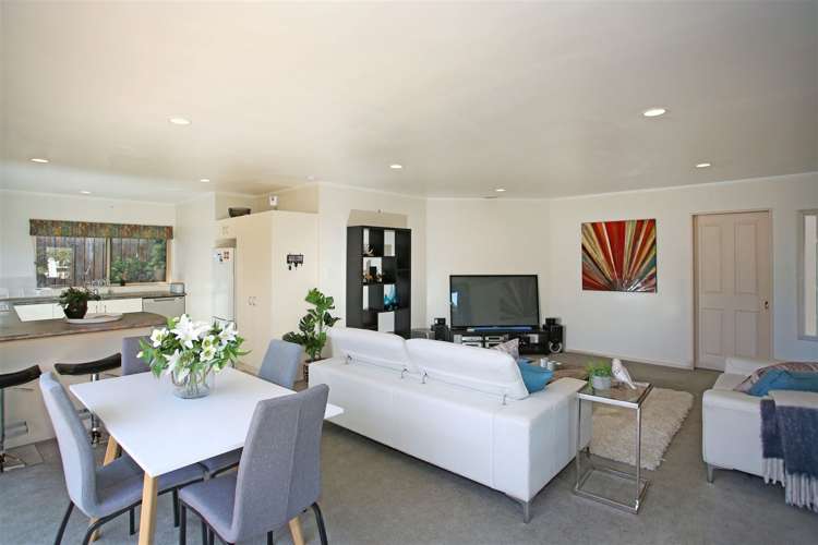 35a Youngs Road Papakura_9